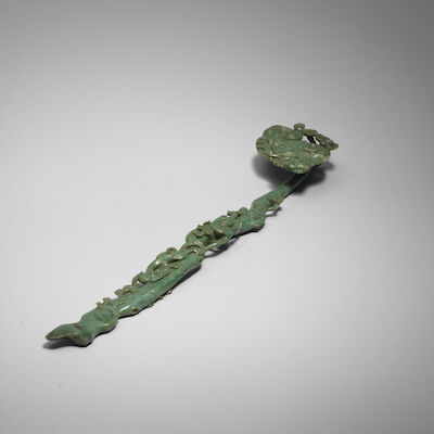 A SPINACH GREEN JADE 'CHILONG' SCEPTRE, RUYI Qianlong
