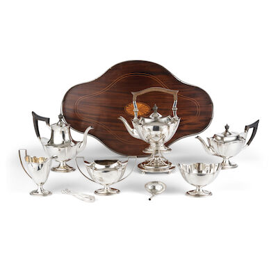 Service à thé et café en argent 800°/°°, travail américain, XXe siècleAn American 800°/°° silver tea and coffee service, 20th century Maison Shreve & Co.