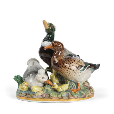 Groupe d'une famille de canards en porcelaine de Meissen, fin XIXe siècleA Meissen group of ducks, last quarter 19th century