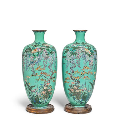 A PAIR OF LARGE CLOISONNÉ ENAMEL VASES Meiji period (2)