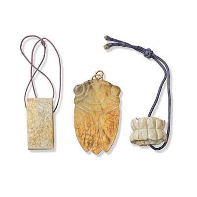 A GROUP OF ARCHAIC AND ARCHAISTIC JADES Han Dynasty and later (3)