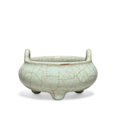 A GE-TYPE INCENSE BURNER Qing Dynasty or later