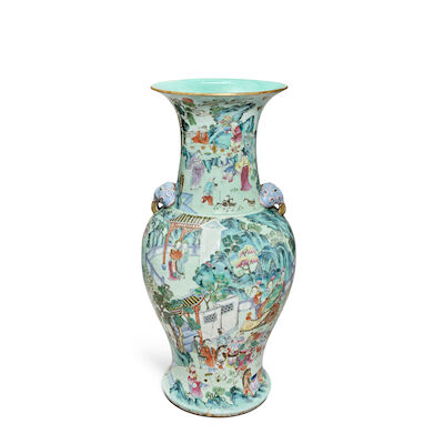 A LARGE FAMILLE ROSE BALUSTER VASE 19th century