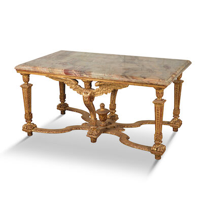 Importante et rare table de milieu en bois doré et sculpté du début XVIIIe siècle d'époque Louis XIVA significant and rare gilt and carved wooden Louis XIV pier table, early 18th century