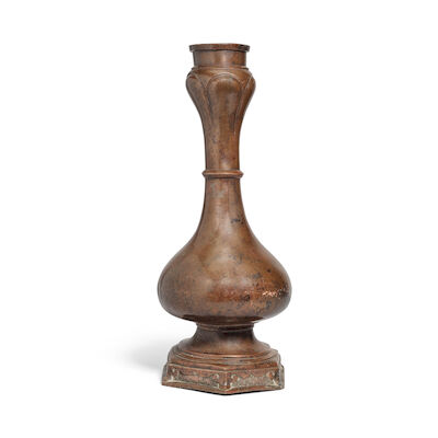 A BRONZE 'GARLIC MOUTH' BOTTLE VASE 17th century