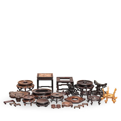 A LARGE QUANTITY OF WOOD STANDS 19th-20th century (qty)