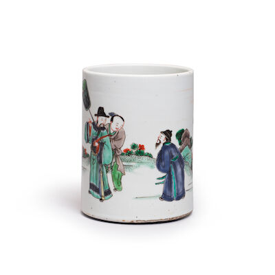 A FAMILLE VERTE 'POINTING TO THE SUN' BRUSHPOT, BITONG Kangxi