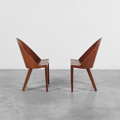 PHILIPPE STARCK (1949) Paire de chaises Royalton