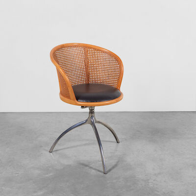 PAOLO RIZZATTO (1941) Fauteuil pivotant Young Lady