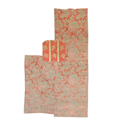A large length of figured salmon pink velvet, together with a seat panel of figured silk ((3))