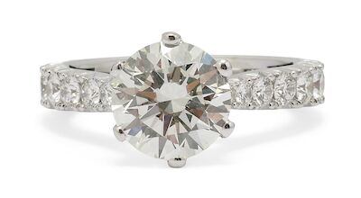 A diamond ring set with a brilliant-cut diamond weighing app. 2.50 ct, mounted in 18k white gold. Size 54.
