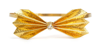 Irene Griegst: A one-of-a-kind "Bowtie" diamond neckpiece of 18 and 22k gold in the shape of a butterfly. L. 9.3 cm.