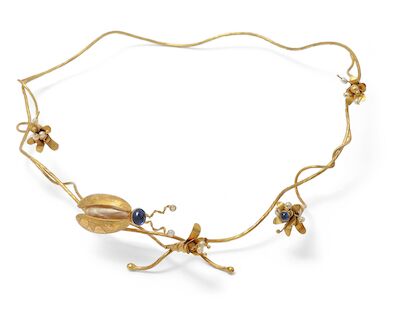 Irene Griegst: A sapphire, pearl and diamond necklace/tiara of 18k gold in the shape of flowers and an insect. Signed.