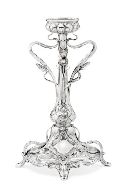 Koch & Bergfeld: German Jugendstil block vase in silver. Bremen c. 1900. Weight 1,297 g. H. 40 cm. (7)