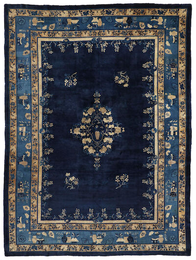A signed Peking carpet, China. Signed: XIE Li Yong Zao(Executed by Xieliyong). Early 20th century. 407 x 307 cm.
