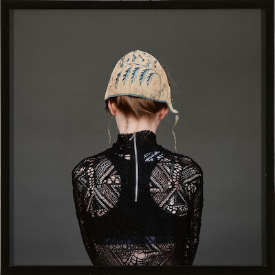 Trine Søndergaard: "Hovedtøj #6", 2020. Edition 3/ 5 + 2 AP. Signed and numbered on certificate. Arcival pigment print. Visible size 60 x 60 cm. "Hovedtøj #6", 2020. Edition 3/ 5 + 2 AP. Signed and numbered on certificate. Arcival pigment print. Visible size 60 x 60 cm.