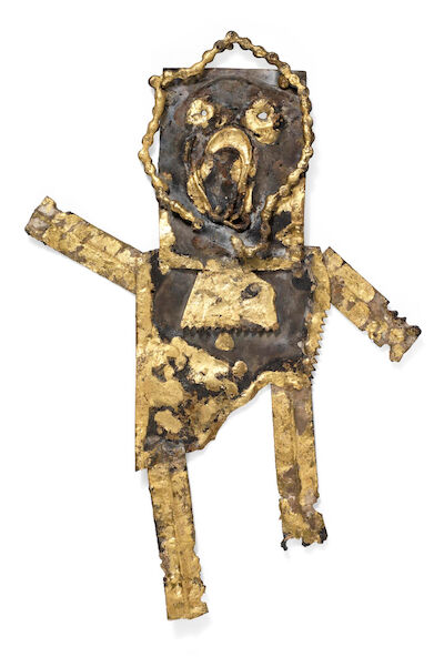 Robert Jacobsen: "Astronaut". Iron relief coated with gold leaf. H. 49 cm. "Astronaut". Iron relief coated with gold leaf. H. 49 cm.