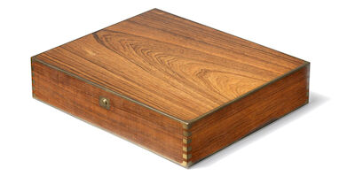 Ludvig Pontoppidan: Brazilian rosewood box with brass inlays. Mahogany interior. Brazilian rosewood box with brass inlays. Mahogany interior. Bottom lined with patinated natural leather with incised signature. Designed 1958. This example made 1958-1960's by cabinetmaker Ludvig Pontoppidan. H. 7.5 cm