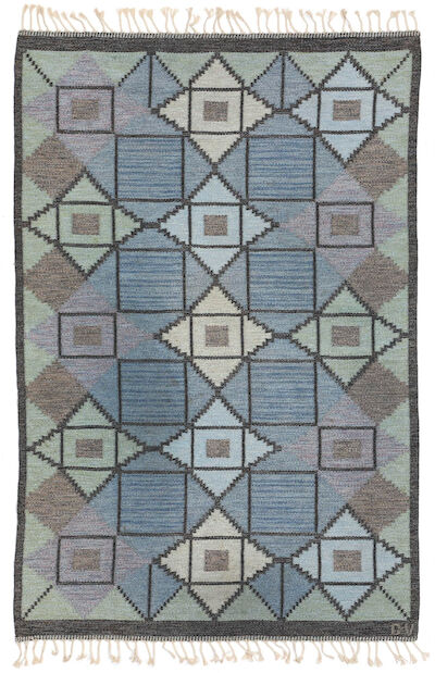 Swedish designer: Handwoven wool carpet in "rölakan" flatweave technique. Geometric pattern in shades of green and blue. Handwoven wool carpet in "rölakan" flatweave technique. Geometric pattern in shades of green and blue. Made second half of 20th century, Sweden. Signed CV. L. 242 cm. W. 162 cm.