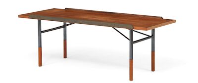 Finn Juhl: Rectangular teak bench mounted on anodised metal frame with teak "shoes". Manufactured by Bovirke. Rectangular teak bench mounted on anodised metal frame with teak "shoes". Manufactured by Bovirke, 1950s. H. 42 cm. L. 114 cm. W. 45 cm.