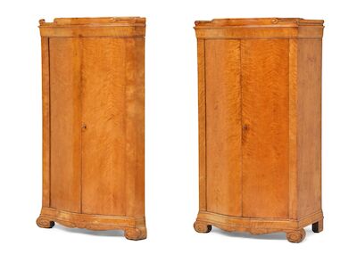 Cathrine Mathilde Horsbøl: Birch cabinet and corner cabinet with volutes Front with two doors. Made ca. 1900. (2) Birch cabinet and corner cabinet with volutes. Front with two doors, interior with shelves. Made ca. 1900. Cabinet: H. 162 cm. W. 90 cm. D. 55 cm. Corner cabinet: H. 162 cm. W. 90 cm. D.
