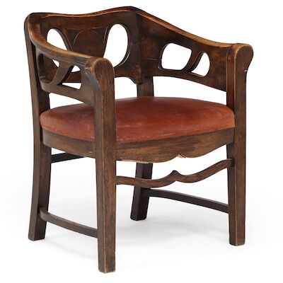 Bernhard Pankok, attributed: Sculptural stained oak armchair. Upholstered with Niger leather. Sculptural stained oak armchair. Seat upholstered with Niger leather. Made ca. 1900, Germany.