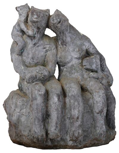 Pontus Kjerrman: "Familjen". Figure group, 2007. Unsigned. Executed in 3 ex. Patinated bronze. H. 110 cm. W. 90 cm. D. 70 cm. "Familjen". Figure group, 2007. Unsigned. Executed in 3 ex. Patinated bronze. H. 110 cm. W. 90 cm. D. 70 cm.