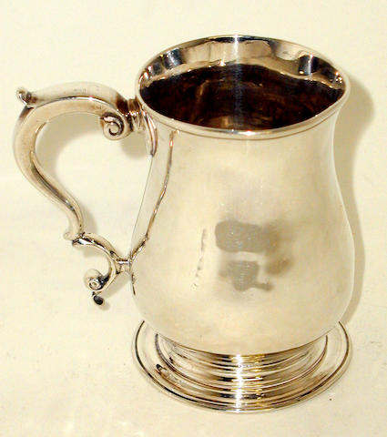 A George III mug, by Samuel Whitford I,