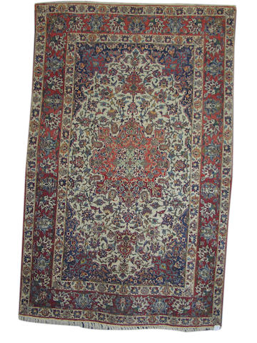 An Isphahan rug, Central Persia, 229cm x 147cm