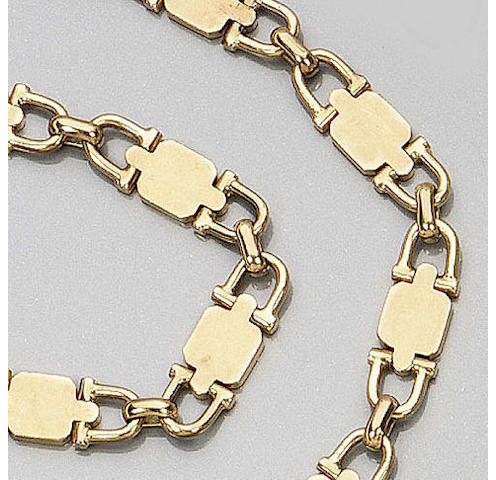 A fancy-link long chain,