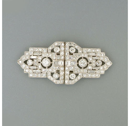 An Art Deco diamond double clip brooch