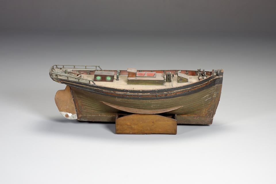 ELASTIC. An Important mid 19th Century Pond Yacht 115 x 48 x 30cm. (45 x 19 x 12in.) hull.