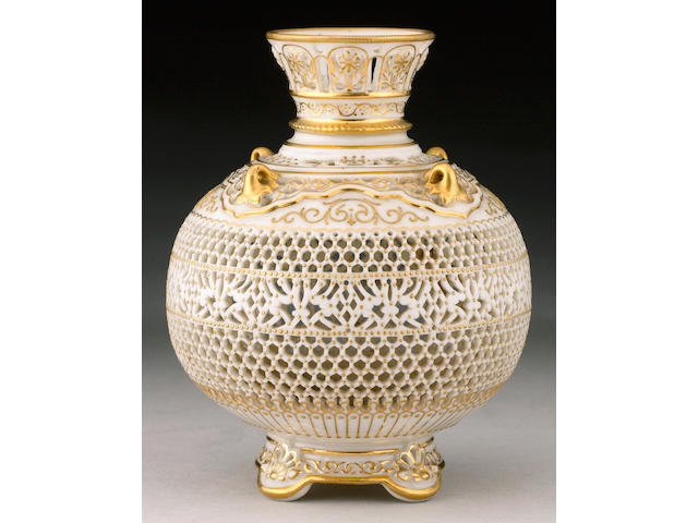 A fine Royal Worcester reticulated vase by George Owen dated 1912