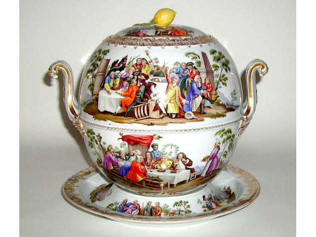 A Dresden bowl, cover and stand, late 19th Century,