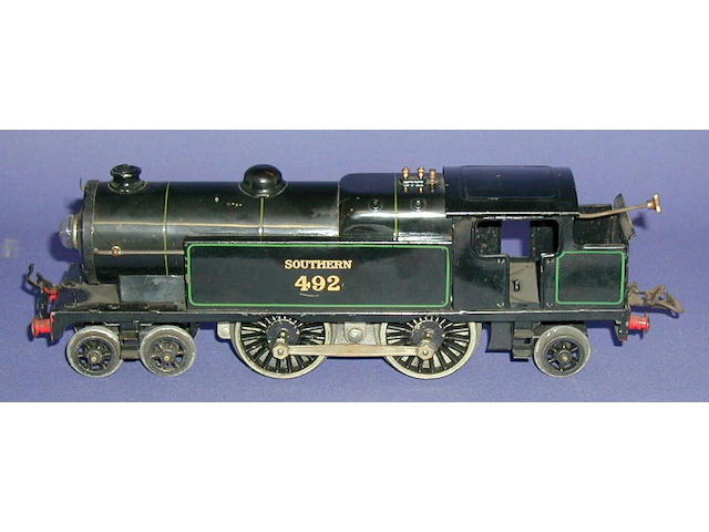Hornby Series 20-volt 4-4-2 T Southern 492 locomotive