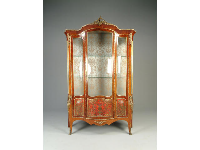 A French rosewood vitrine