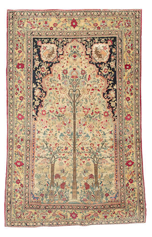 An Isfahan prayer rug Central Persia, 207cm x 129cm