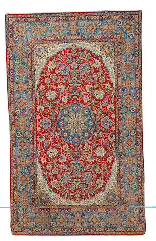 An Isfahan rug Central Persia, 244cm x 149cm