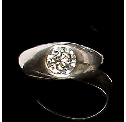 A gentleman's diamond single-stone ring Swedish