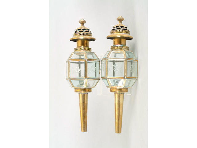 A pair of carriage lamps by the Lime House Lamp Company,