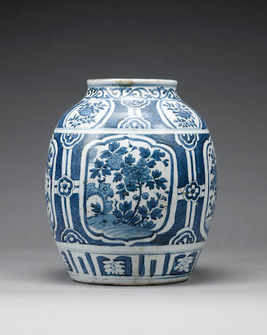 A Ming blue and white jar Wanli