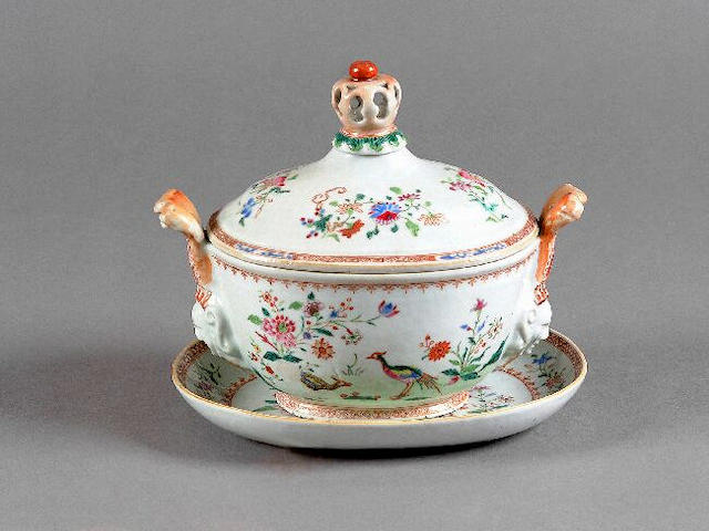 A Jiaqing famile rose oval tureen, cover and stand,