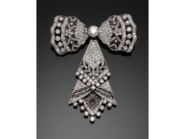 An elegent belle epoque diamond-set bow brooch