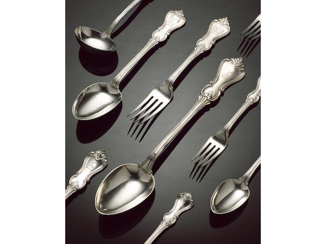 A silver Albert pattern table service of flatware, predominately by Samuel Hayne & Dudley Cater, London 1845 and 1853, weight 165oz. (70)