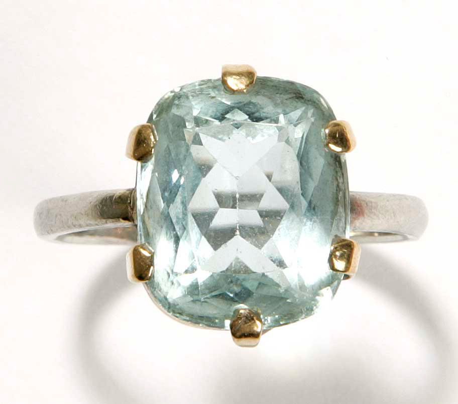An aquamarine ring