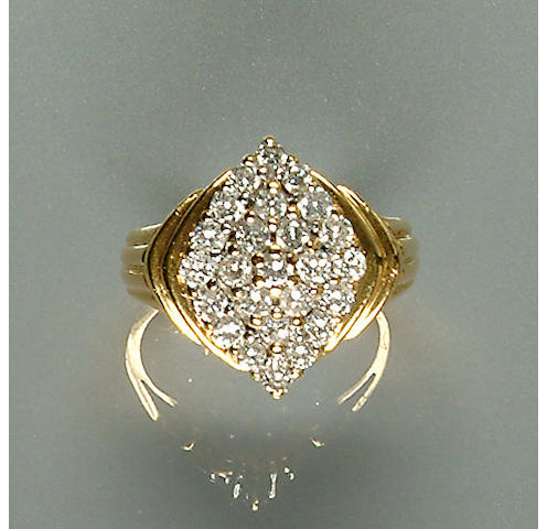 50108300063 An 18ct. yellow gold and brilliant-cut diamond cluster ring, diamonds approx. 0.90ct. total