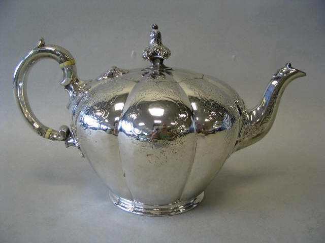 A Victorian teapot, by Edward, Edward jun, John and William Barnard London 1839,