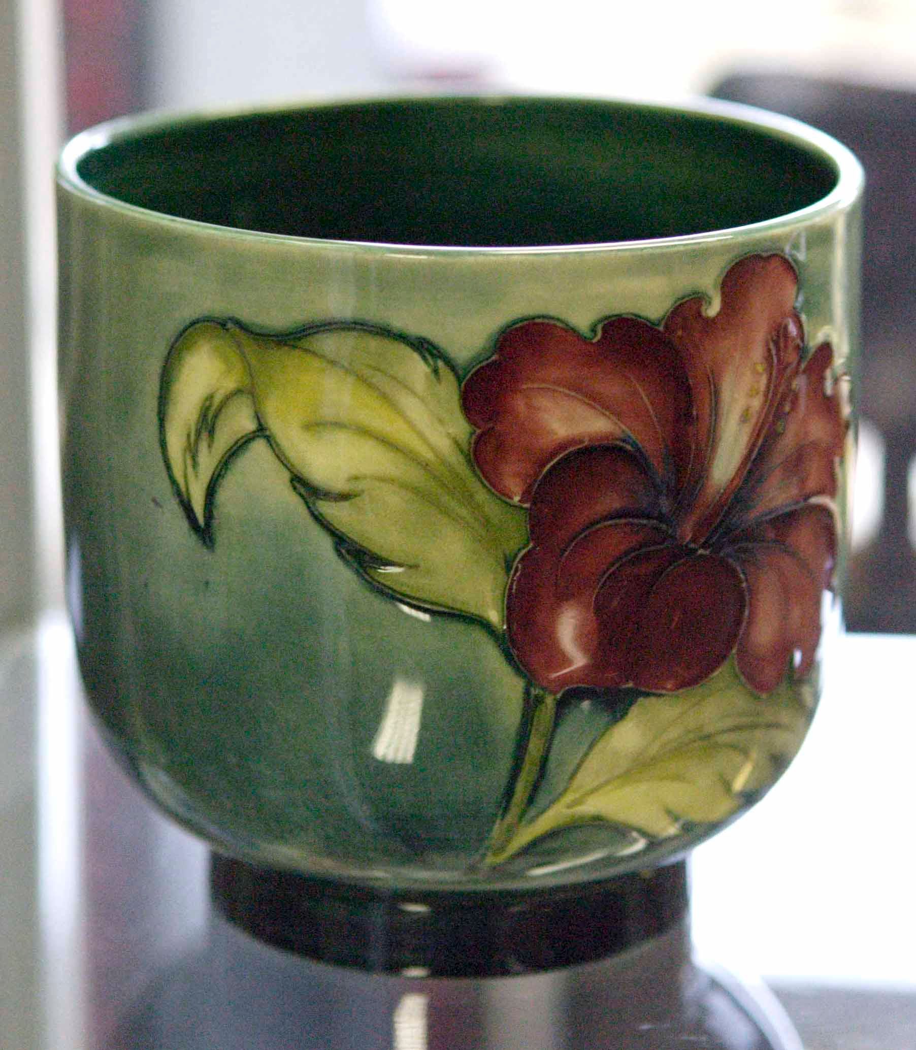 A Moorcroft cache pot