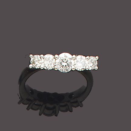 A diamond five-stone ring