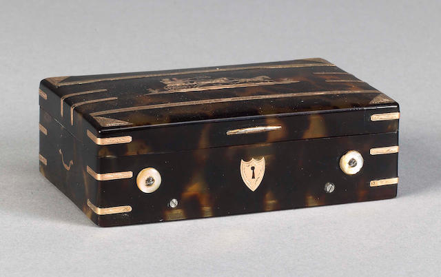 A musical gold and tortoiseshell snuff box, Swiss, circa 1830,